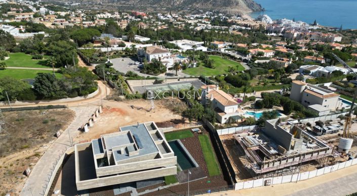 Image No.3-4 Bed Villa for sale