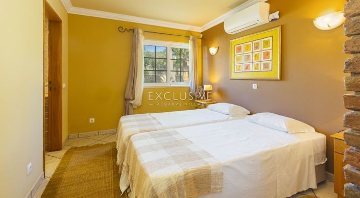 Image No.12-4 Bed Villa for sale