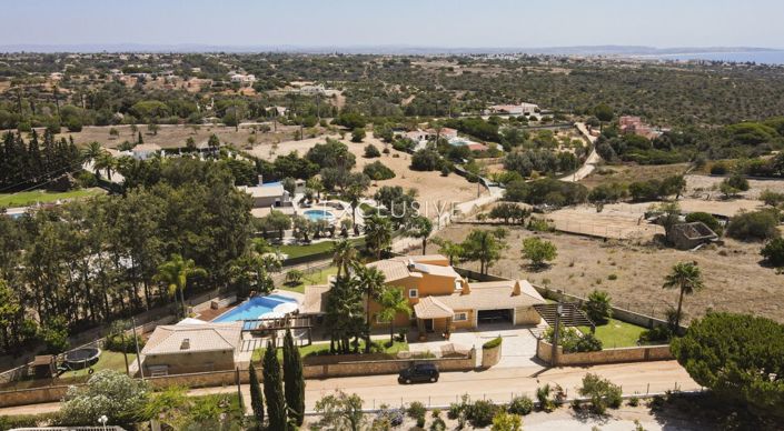 Image No.2-4 Bed Villa for sale