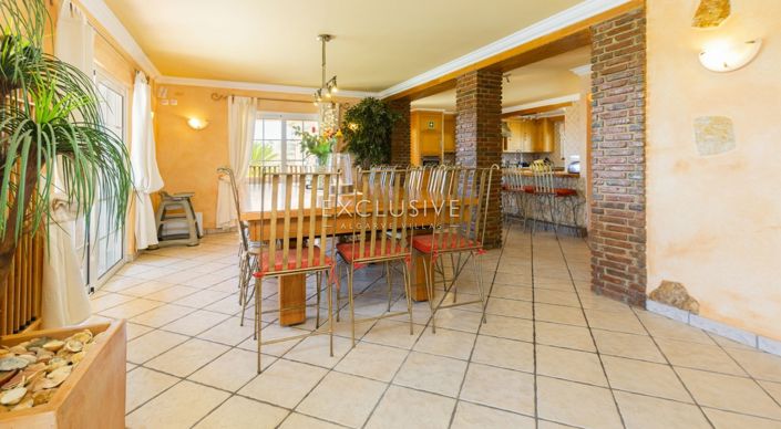 Image No.8-4 Bed Villa for sale