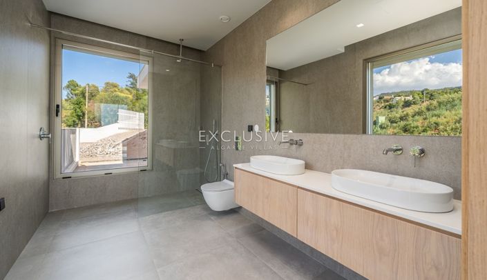 Image No.14-3 Bed Villa for sale