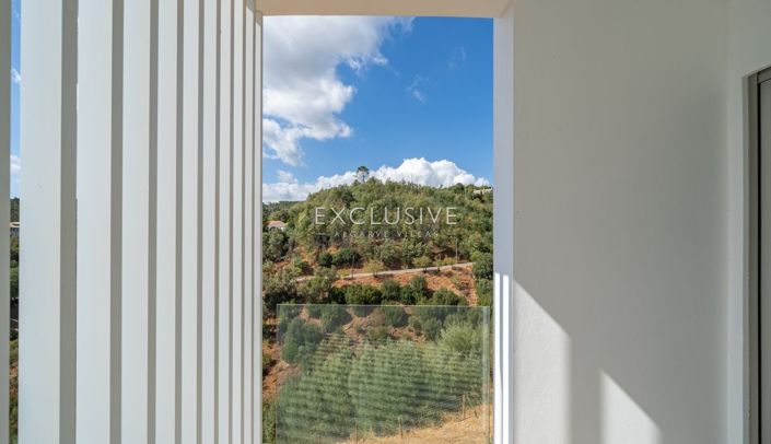 Image No.3-3 Bed Villa for sale