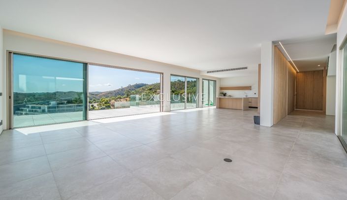 Image No.36-3 Bed Villa for sale