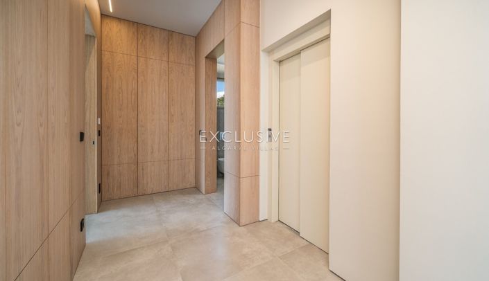 Image No.41-3 Bed Villa for sale