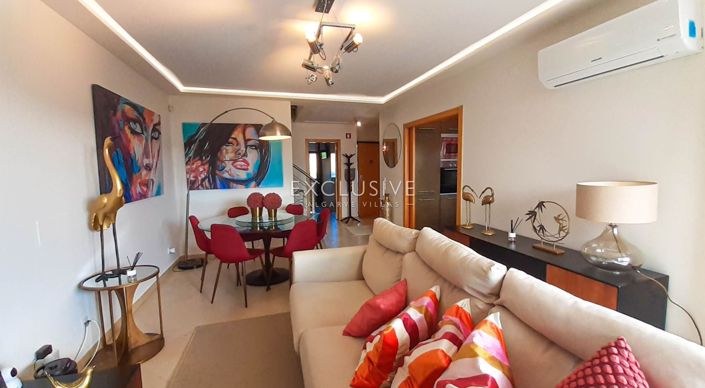Image No.3-4 Bed Villa for sale