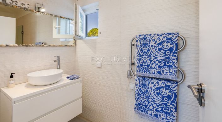 Image No.14-3 Bed Villa for sale