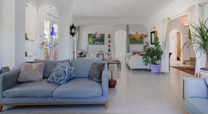 Image No.25-3 Bed Villa for sale