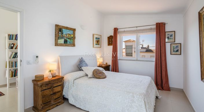 Image No.7-3 Bed Villa for sale