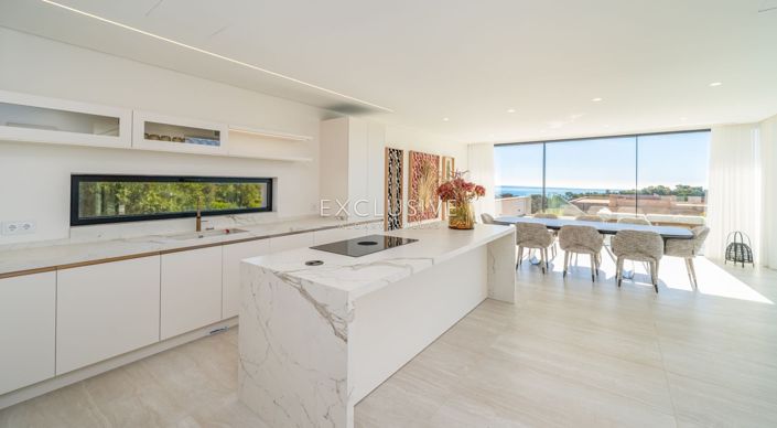 Image No.10-4 Bed Villa for sale