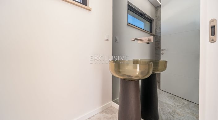 Image No.19-4 Bed Villa for sale