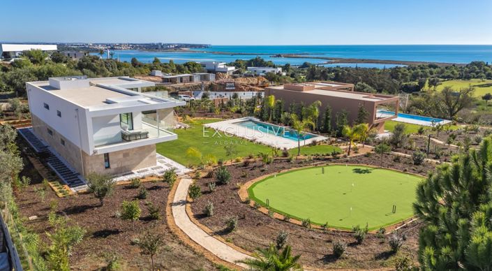 Image No.2-4 Bed Villa for sale