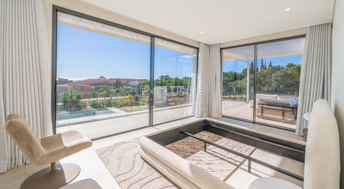 Image No.20-4 Bed Villa for sale