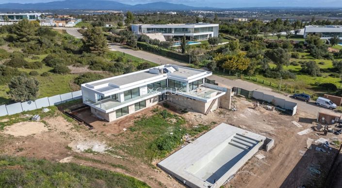 Image No.24-4 Bed Villa for sale