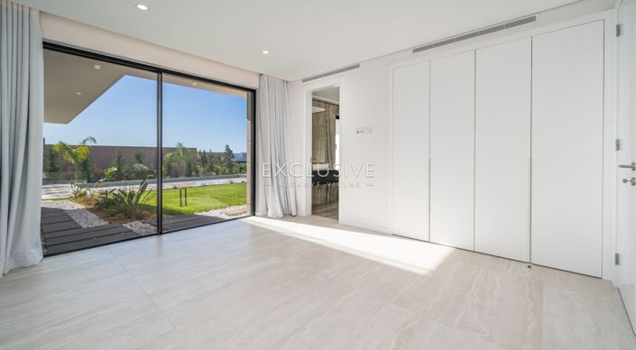 Image No.26-4 Bed Villa for sale