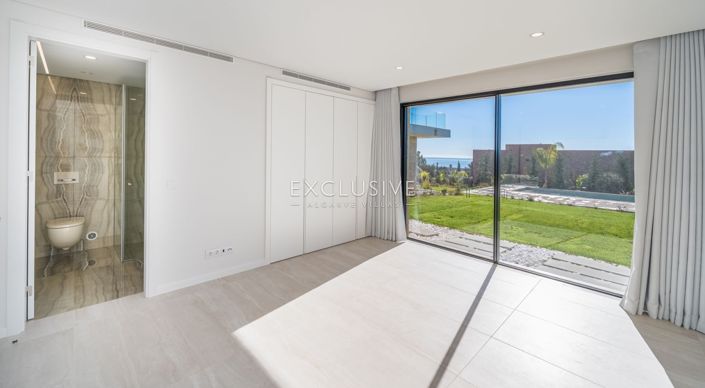 Image No.28-4 Bed Villa for sale