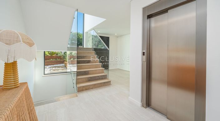 Image No.8-4 Bed Villa for sale