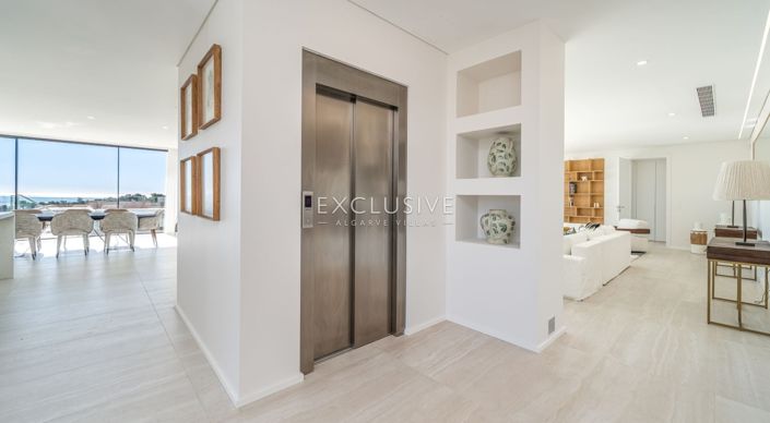 Image No.9-4 Bed Villa for sale