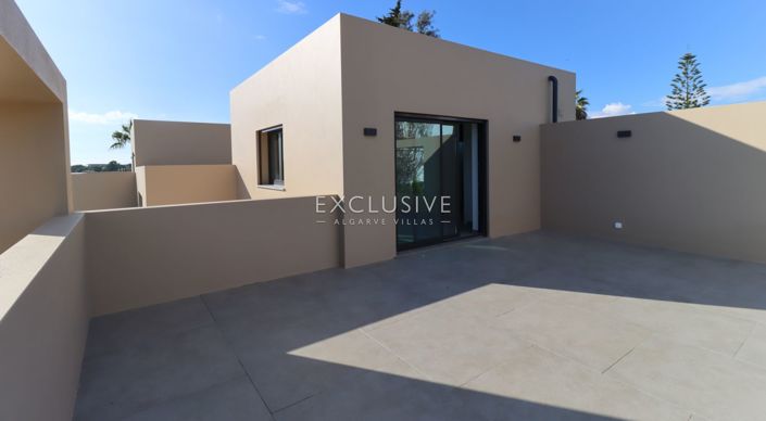 Image No.25-4 Bed Villa for sale