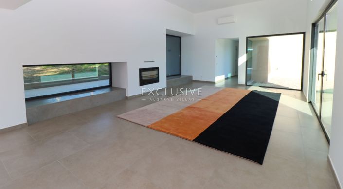 Image No.6-4 Bed Villa for sale