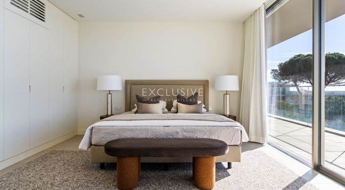 Image No.12-4 Bed Apartment for sale