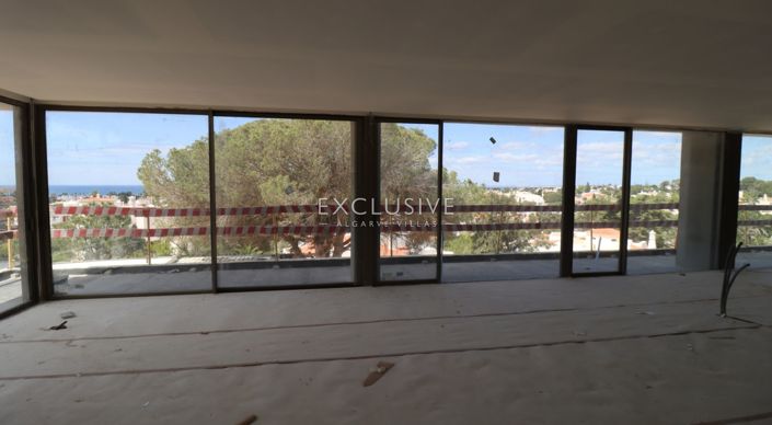 Image No.21-4 Bed Apartment for sale