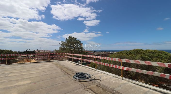 Image No.29-4 Bed Apartment for sale