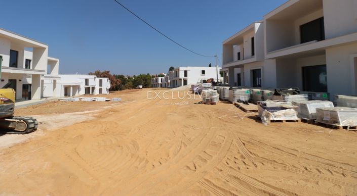 Image No.9-2 Bed Apartment for sale