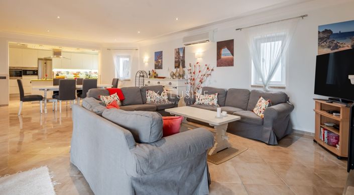 Image No.16-4 Bed Villa for sale