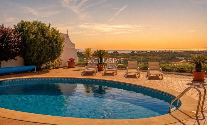 Image No.2-Villa de 4 chambres à vendre à Albufeira