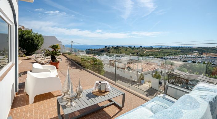 Image No.3-4 Bed Villa for sale