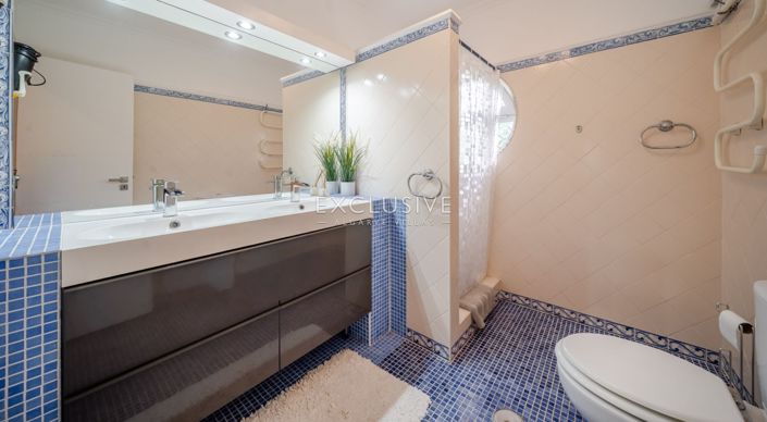 Image No.37-4 Bed Villa for sale