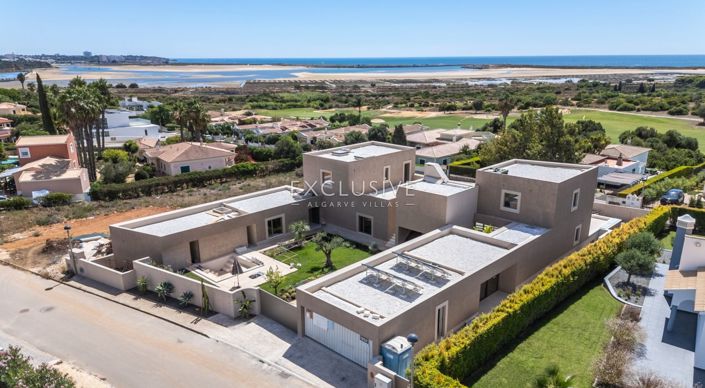 Image No.2-5 Bed Villa for sale