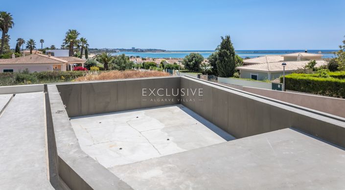 Image No.3-5 Bed Villa for sale