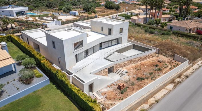 Image No.6-5 Bed Villa for sale