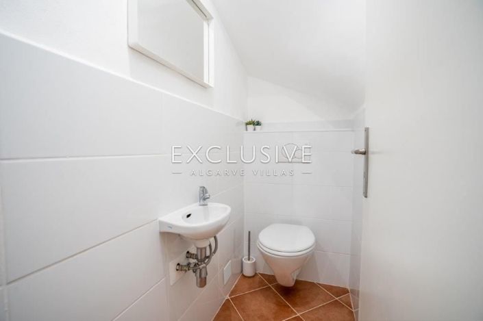 Image No.7-Maison de ville de 4 chambres à vendre à Lagos