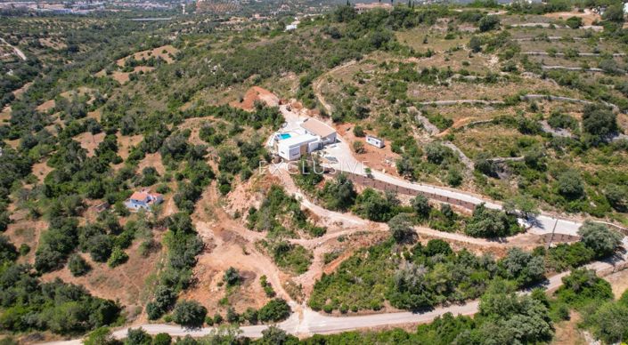 Image No.28-4 Bed Villa for sale