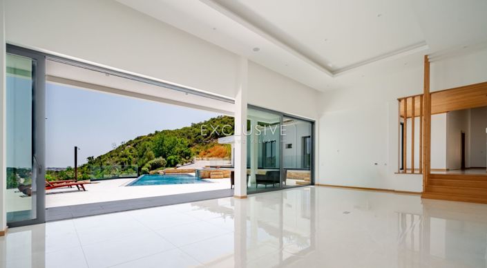 Image No.3-4 Bed Villa for sale