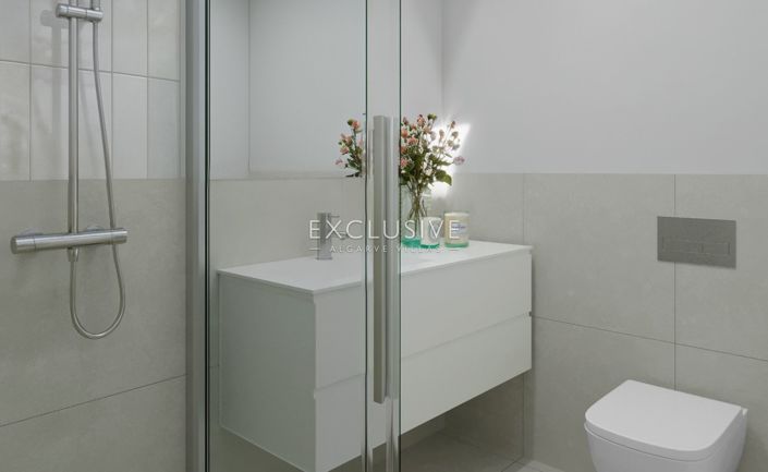 Image No.11-2 Bed Townhouse for sale