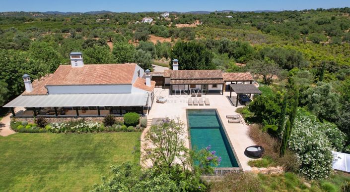 Image No.1-3 Bed Villa for sale