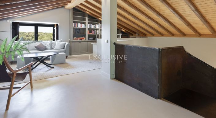 Image No.10-3 Bed Villa for sale