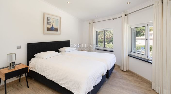 Image No.10-3 Bed Villa for sale