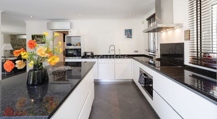 Image No.7-3 Bed Villa for sale