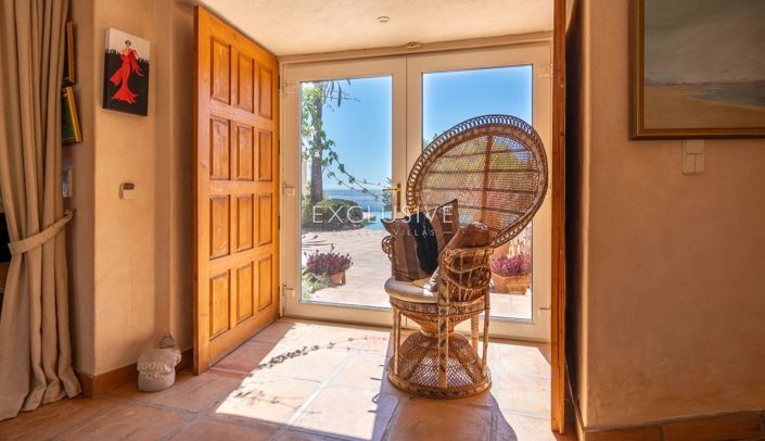 Image No.18-5 Bed Villa for sale