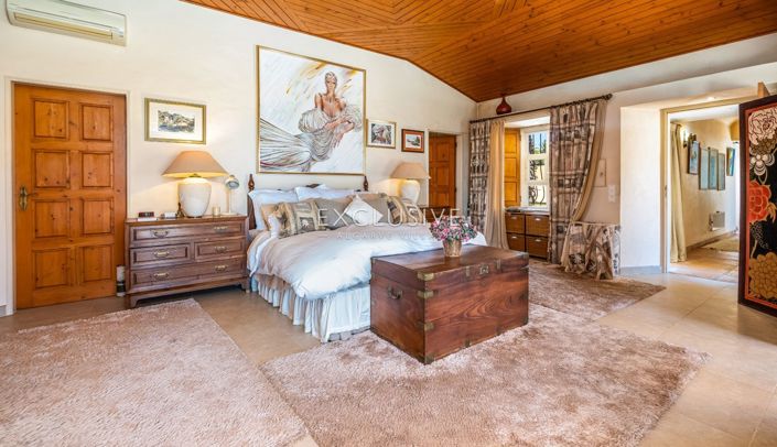 Image No.19-5 Bed Villa for sale