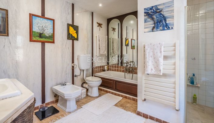 Image No.21-5 Bed Villa for sale