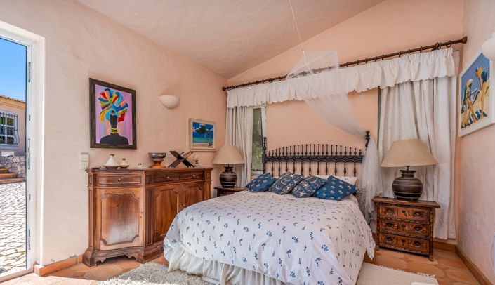 Image No.26-5 Bed Villa for sale