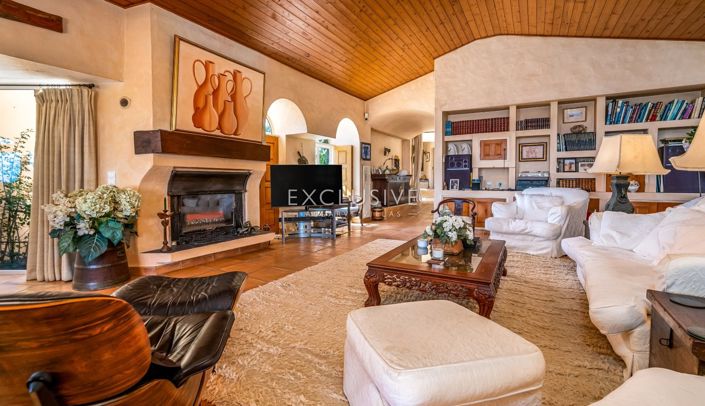 Image No.9-5 Bed Villa for sale