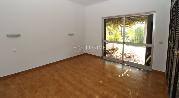 Image No.11-3 Bed Villa for sale