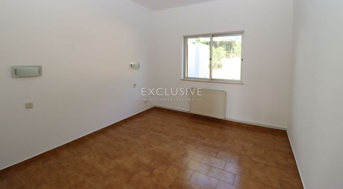 Image No.12-3 Bed Villa for sale