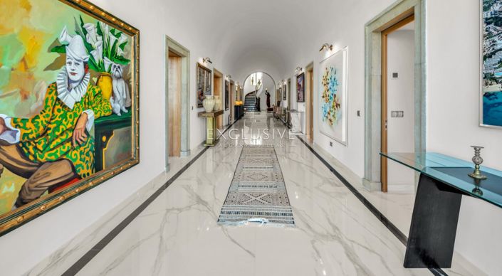 Image No.16-8 Bed Villa for sale